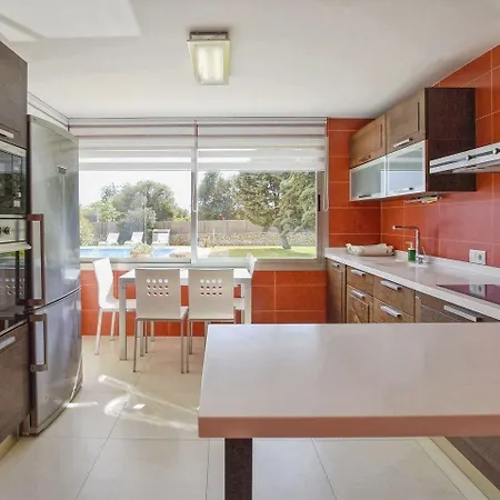 Wunderschoenes In Mit Privatem Pool Holiday home